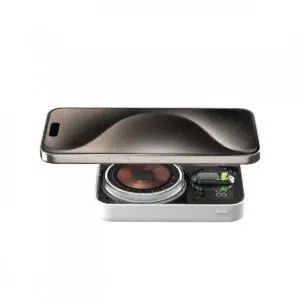 Alternative view of momax IP128W 1-Power Flow+ 10000mAh Magnetic Battery Pack (White)