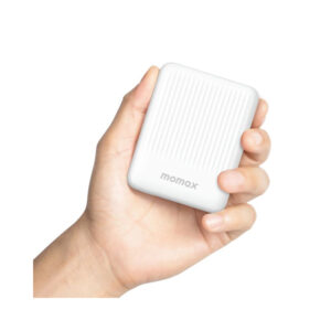 momax IP123W Q.MAG Minimal2 15W 10000mAh Magnetic Wireless Battery Pack Palm Size White 3